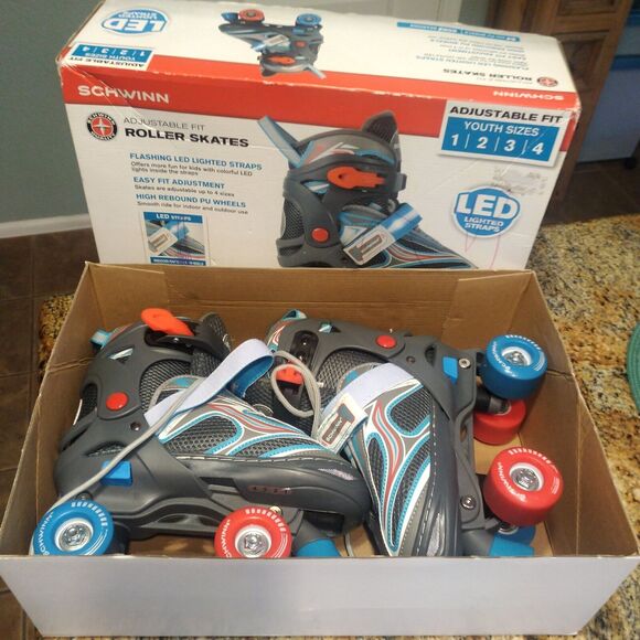 Roller Skates Schwinn Adjustable Fits Sizes 1-2-3-4Challenge Series Flash 2 Grey - Picture 4 of 12